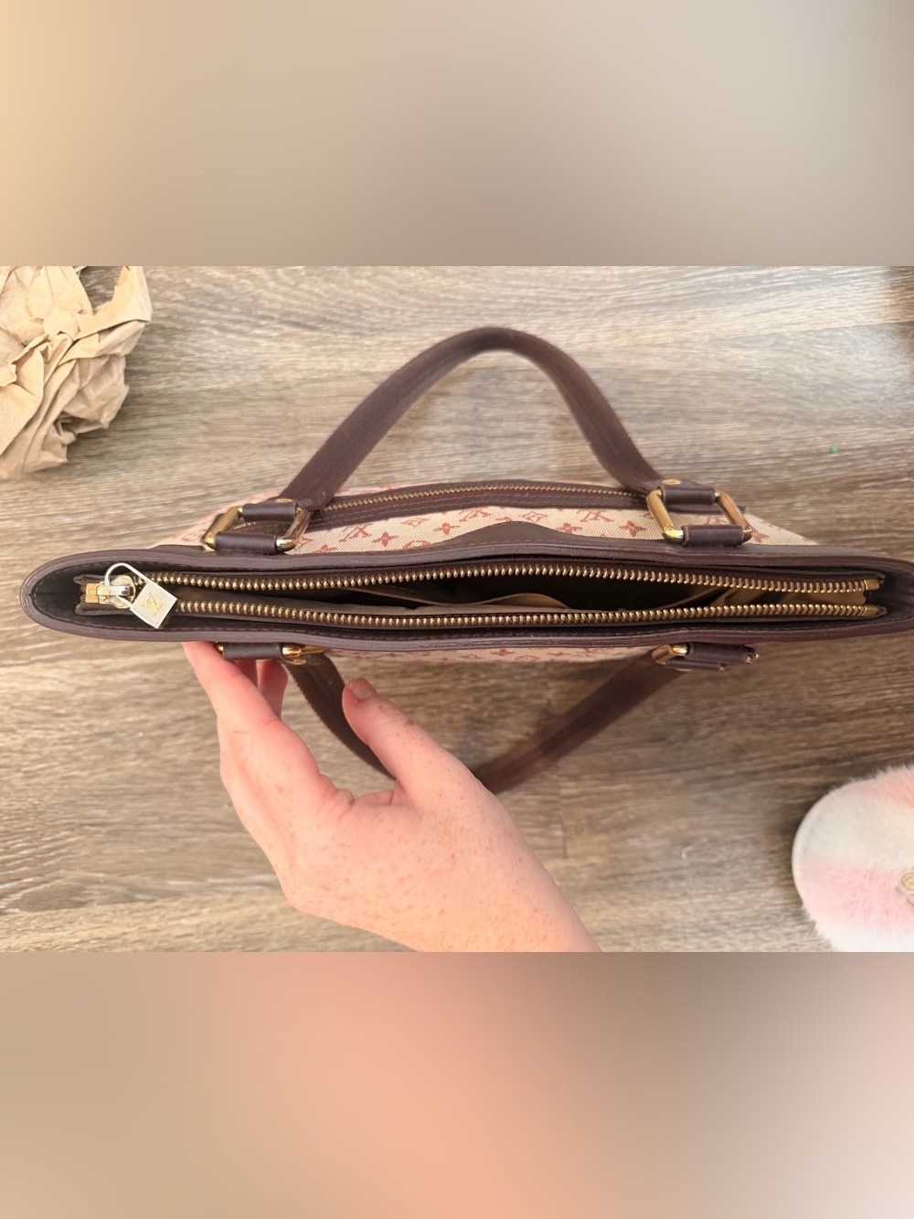 Louis Vuitton Monogram Canvas Tote - Picture 11 of 11